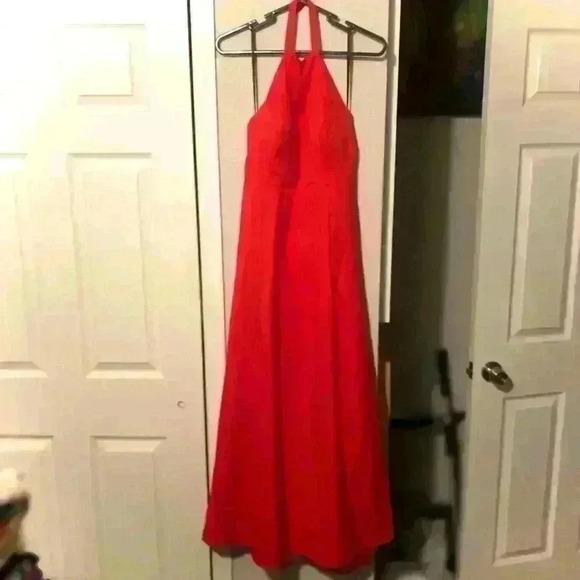 NBD x Naven Twins Revolve Red Halter Sleeveless Formal Zip Back Maxi Dress - Picture 2 of 9